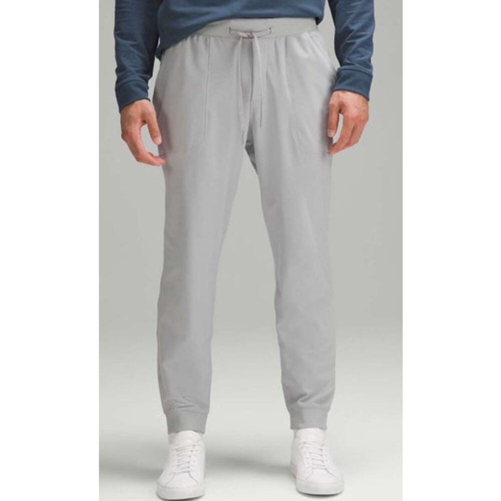 Mens Lululemon ABC Jogger in Silver Drop Size Small